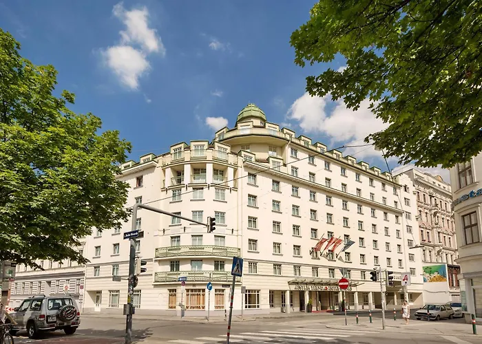 Austria Trend Ananas Hotel 4*