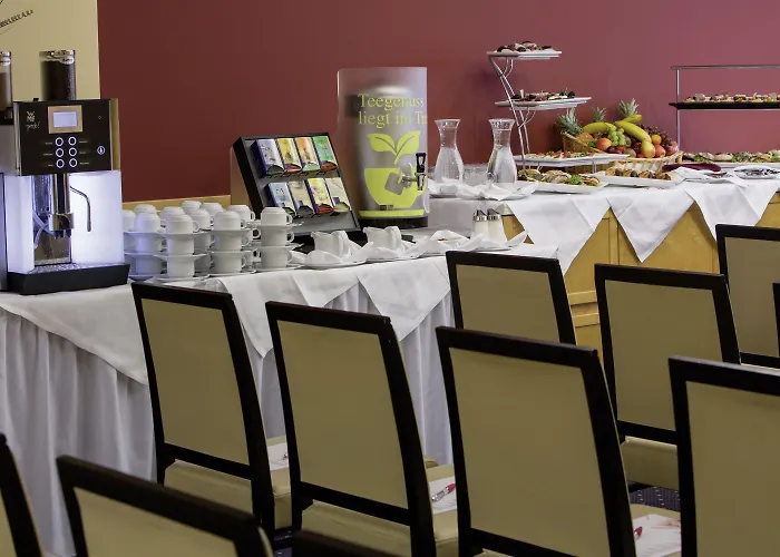 Austria Trend Ananas Hotel 4*