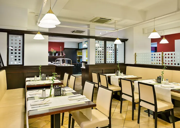 Austria Trend Ananas Hotel 4*