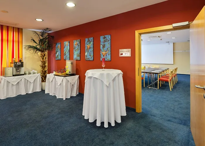 Austria Trend Ananas Hotel 4*